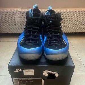 Nike Foamposite  university blue